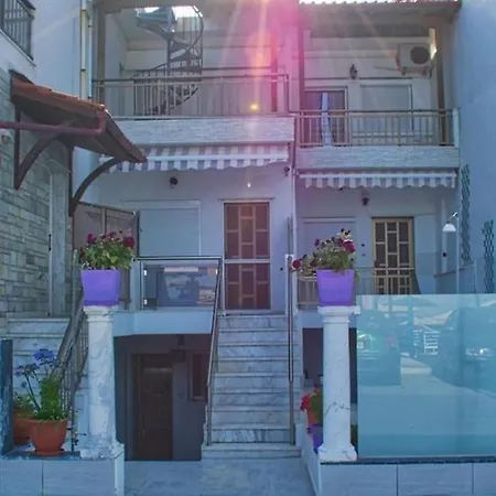 Нощувка със закуска (B & B) House Blerina - Chalkidiki Сарти