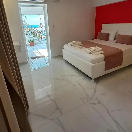 House Blerina - Chalkidiki Bed and Breakfast Σάρτη